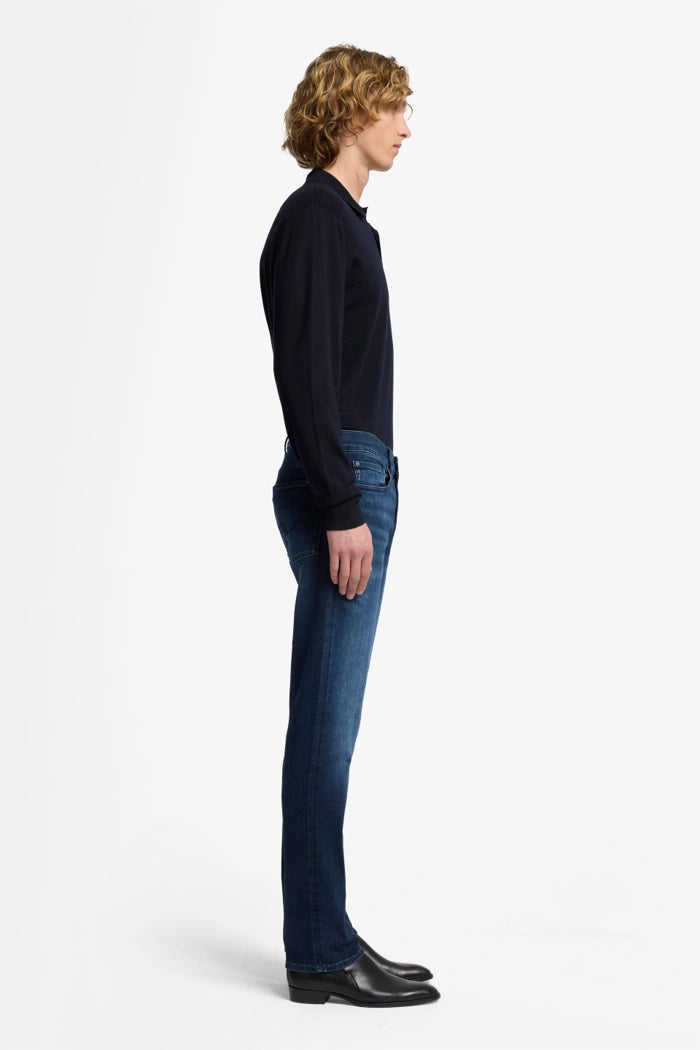 7 for all mankind